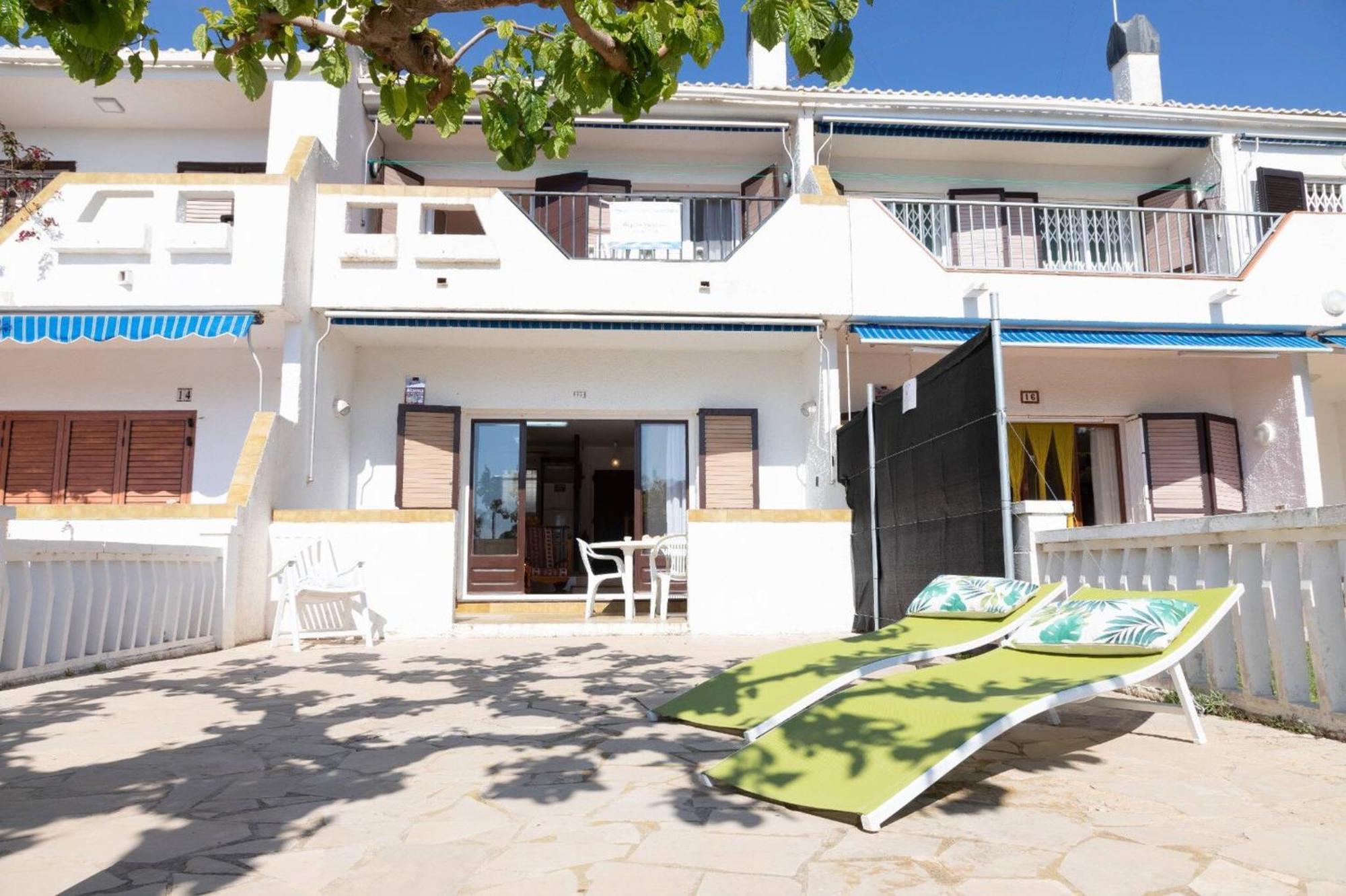 Llevant - Adosado en l'Ampolla con acceso directo al mar Exterior foto